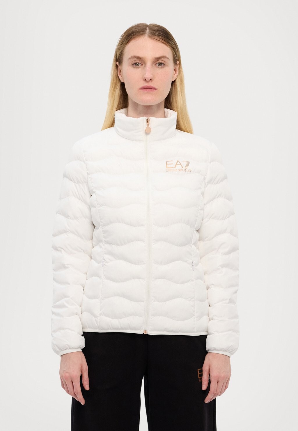 

Межсезонная куртка EA7 Emporio Armani, белый