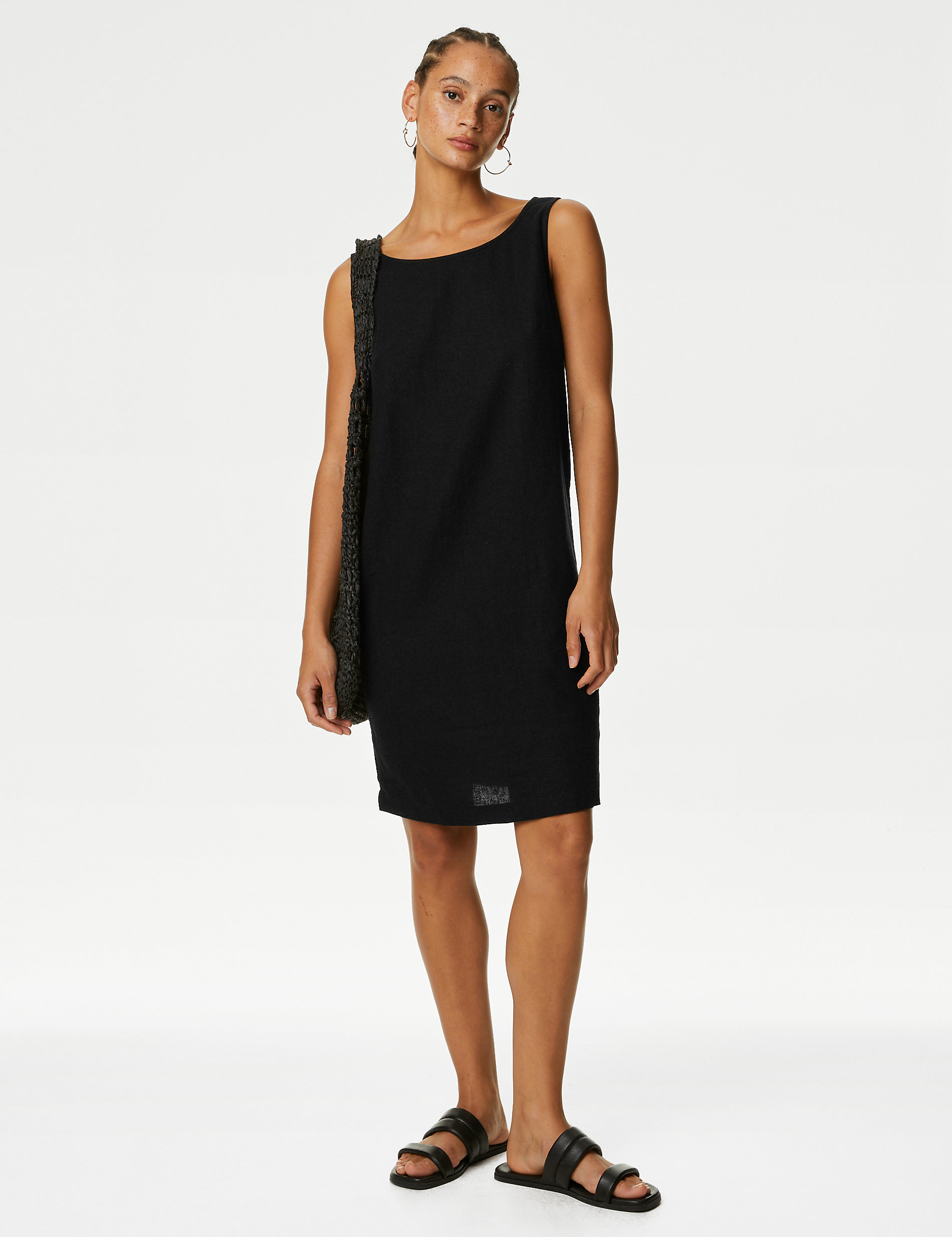 Льняное платье прямого кроя длиной до колена Marks & Spencer, черный
