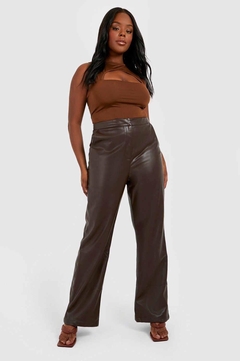 

Боди racer с объединенным вырезом плюс Boohoo, шоколадный