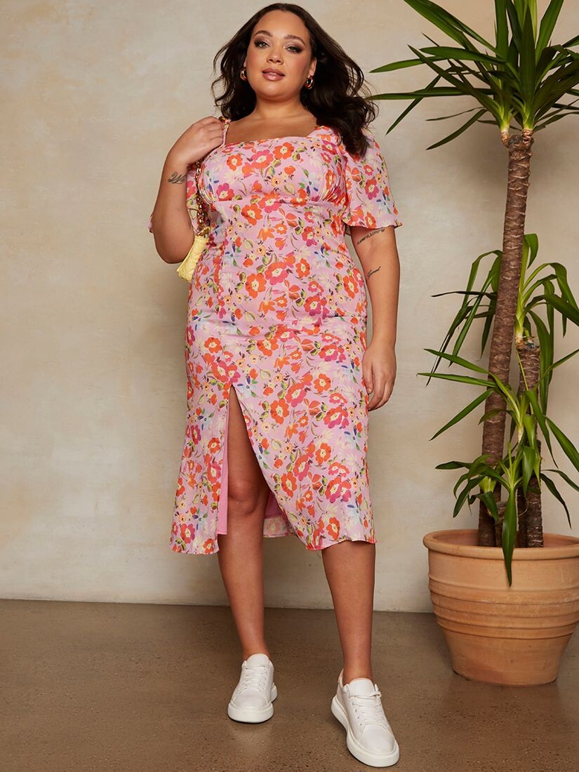 

Платье миди с квадратным вырезом и цветочным принтом Chi Chi London Plus Size, Многоцветный