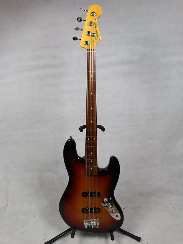Басс гитара Fender Jaco Pastorius Fretless Jazz Bass 3-Color Sunburst w/ Deluxe Brown Hardshell Case
