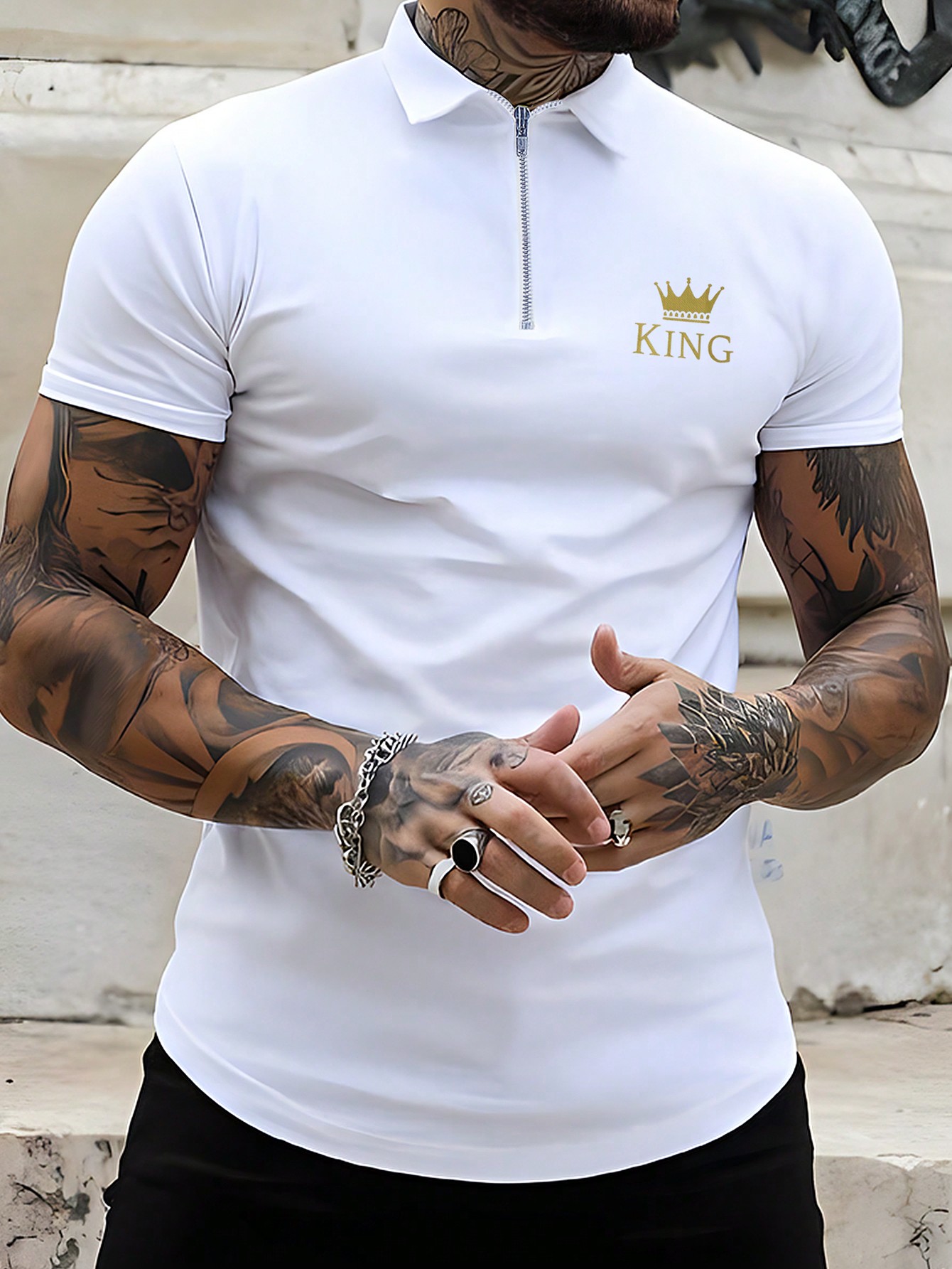 Мужская рубашка-поло с коротким рукавом Manfinity Mode с узором в виде букв и короны, белый