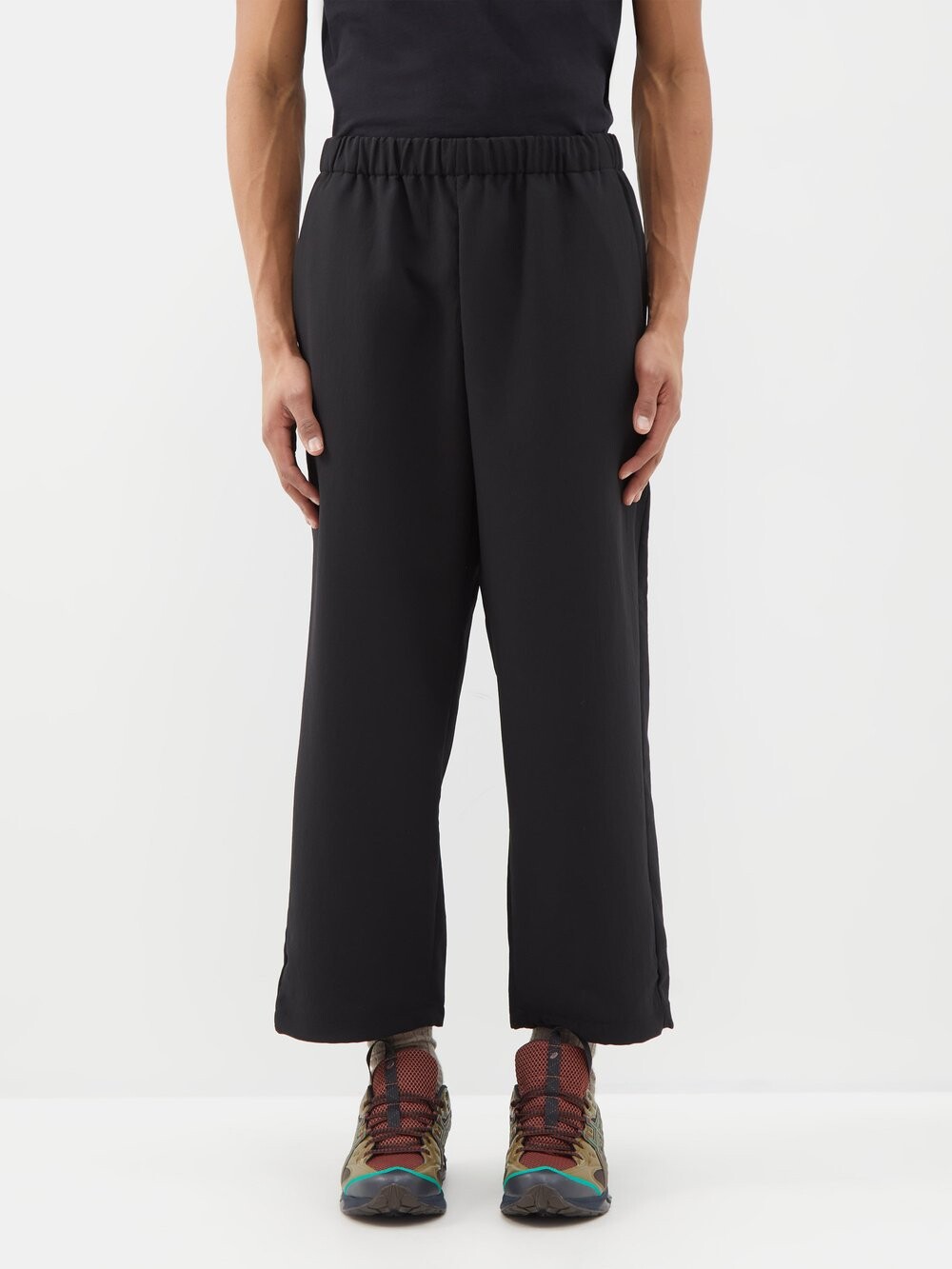 

Эластичные брюки one tuck GOLDWIN, черный