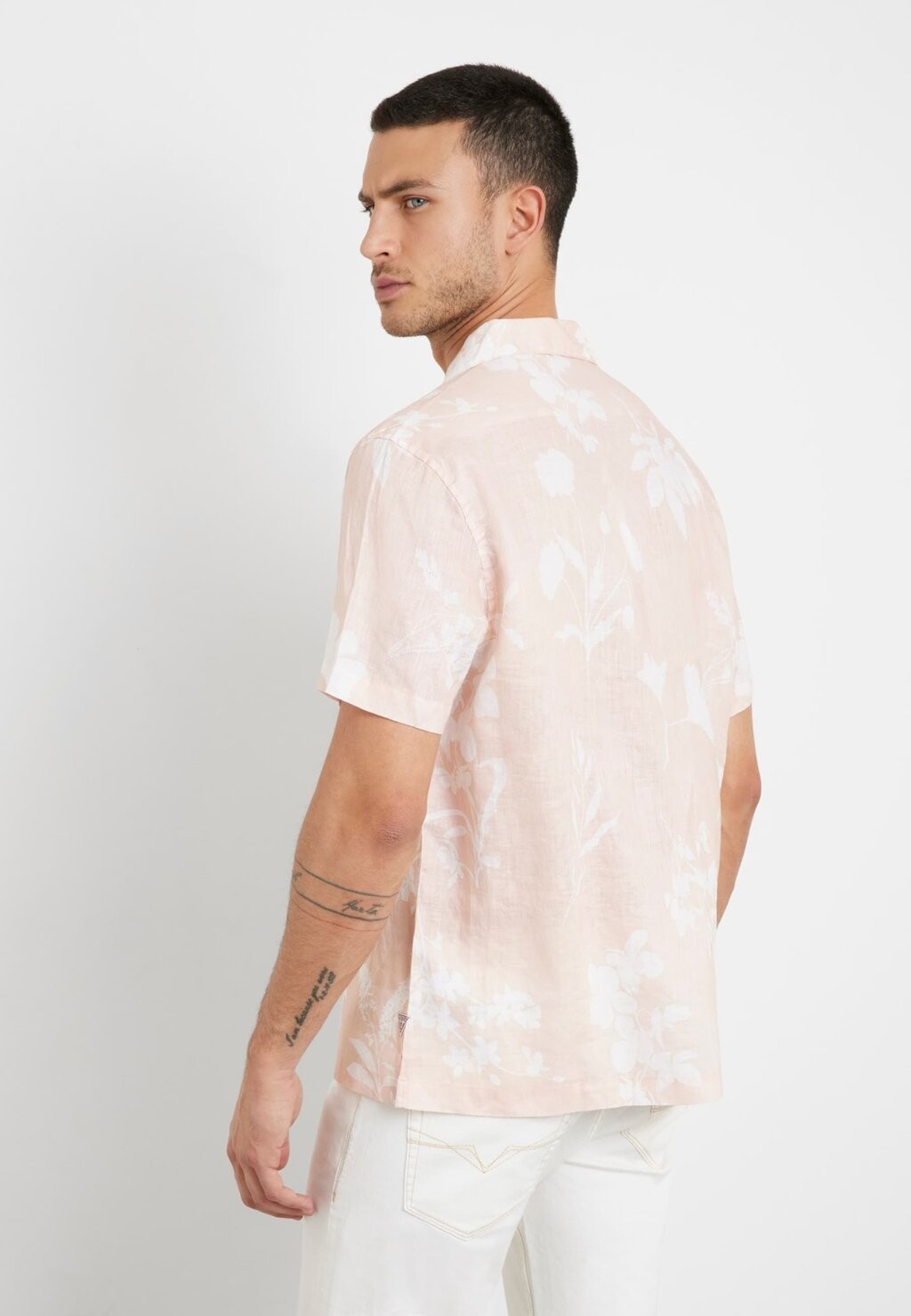 

Рубашка LEINENHEMD MIT BLUMENPRINT Guess, светло-розовый