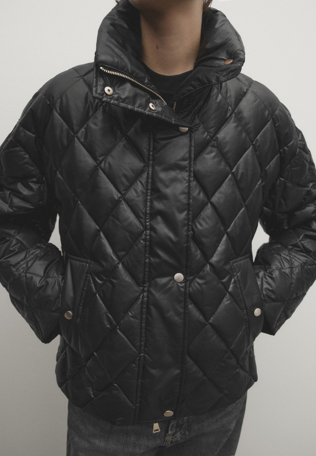 Пуховик Puffer Massimo Dutti, черный пуховик massimo dutti metallic puffer jacket кремовый