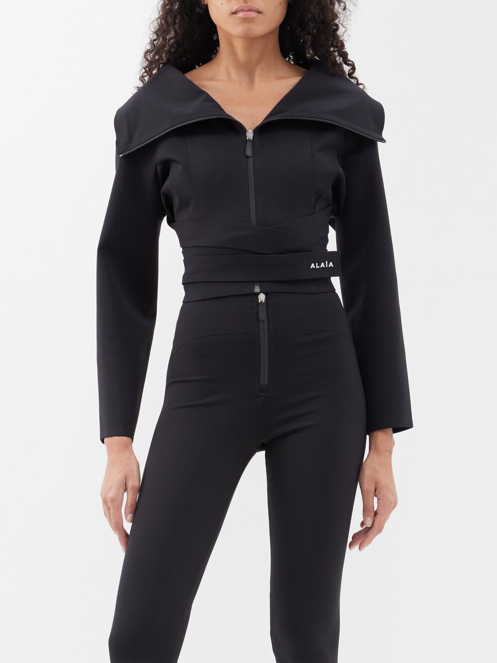 

Укороченный креповый жакет с открытыми плечами ALAÏA, черный