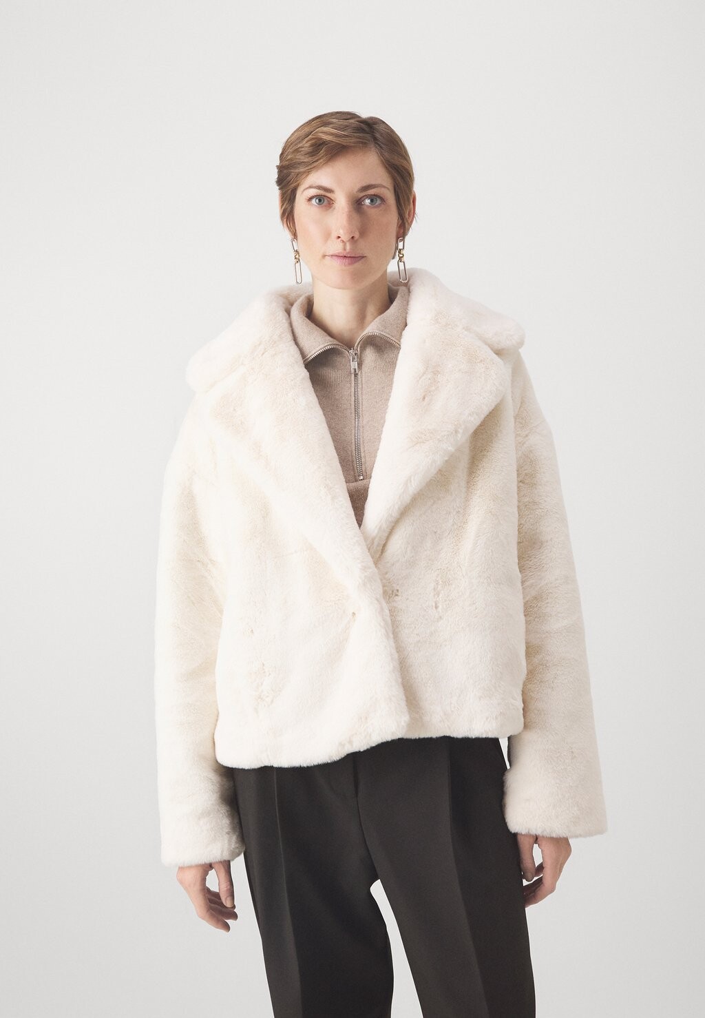 

Куртка Зимняя HUGO ФИЛИСИ, цвет light beige