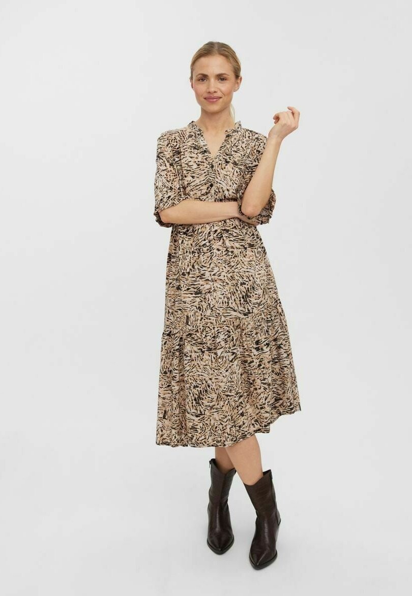 

Классическая рубашка Vero Moda V-AUSSCHNITT, цвет white pepper
