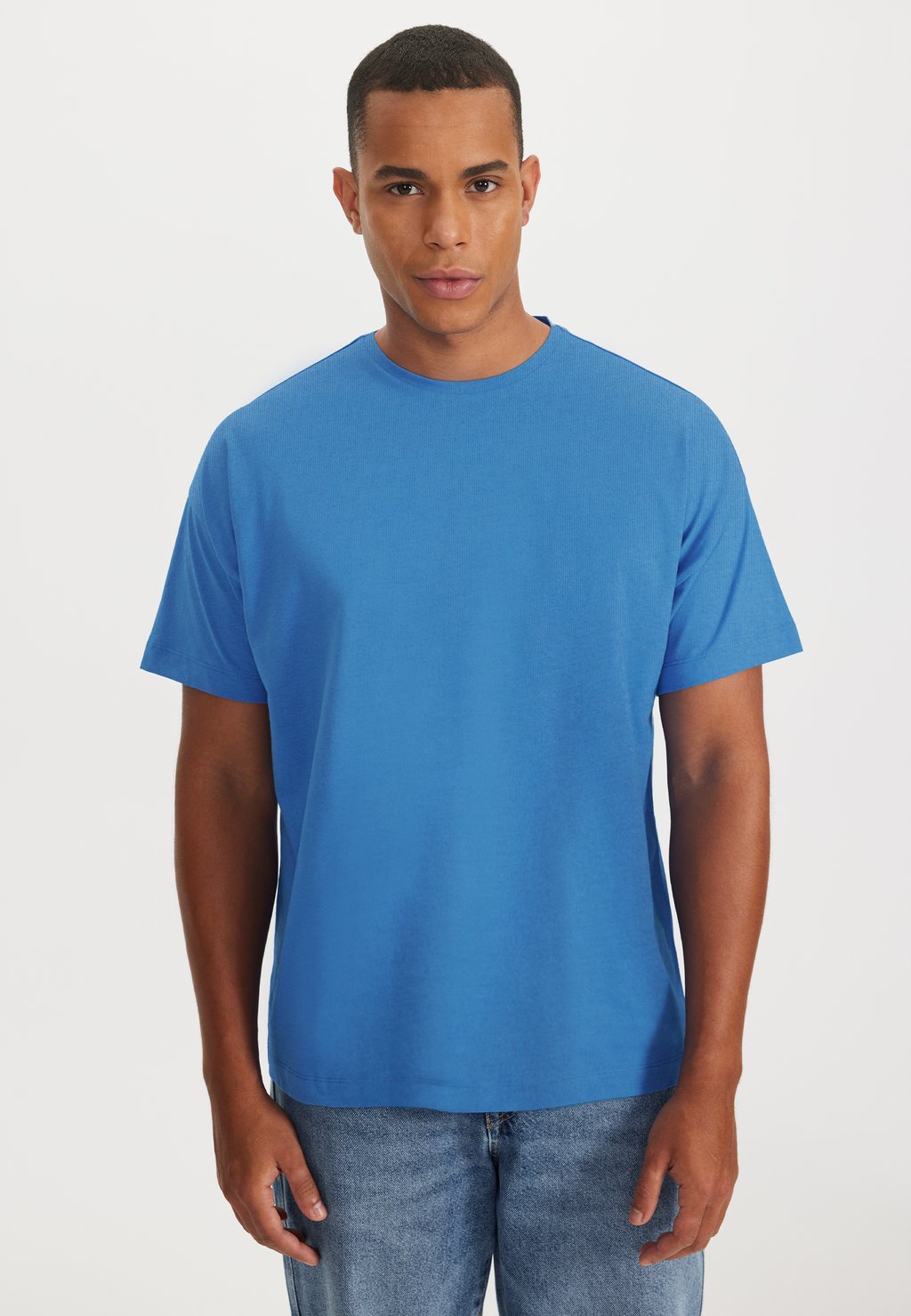 цена Базовая футболка Thomas O-Neck WESTMARK LONDON, синий