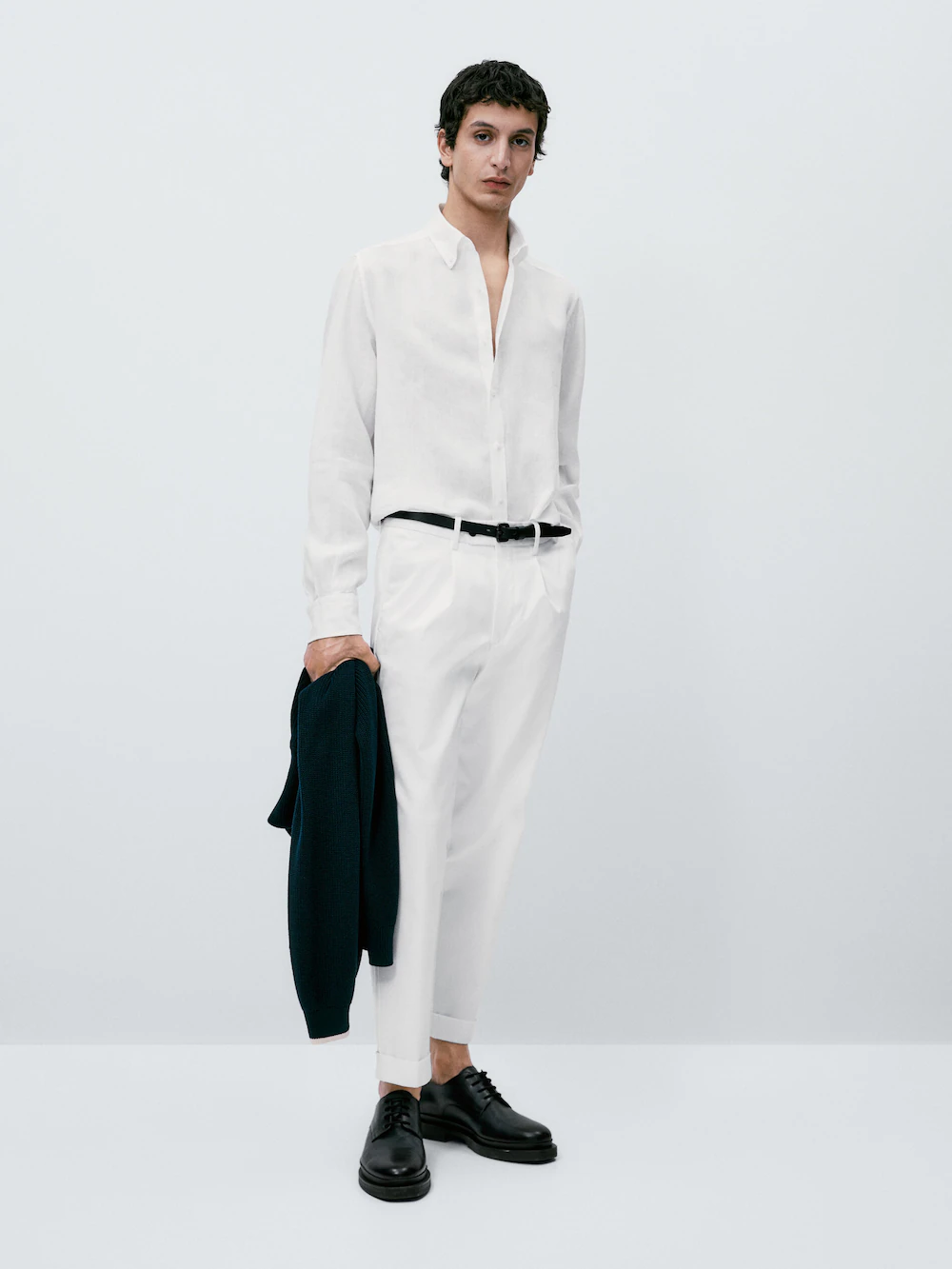 

Рубашка обычного кроя из 100% льна Massimo Dutti, белый