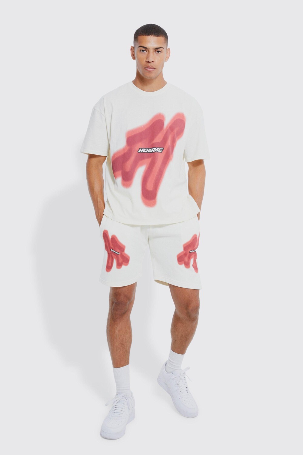 

Футболка и короткий комплект оверсайз homme граффити Boohoo, экру