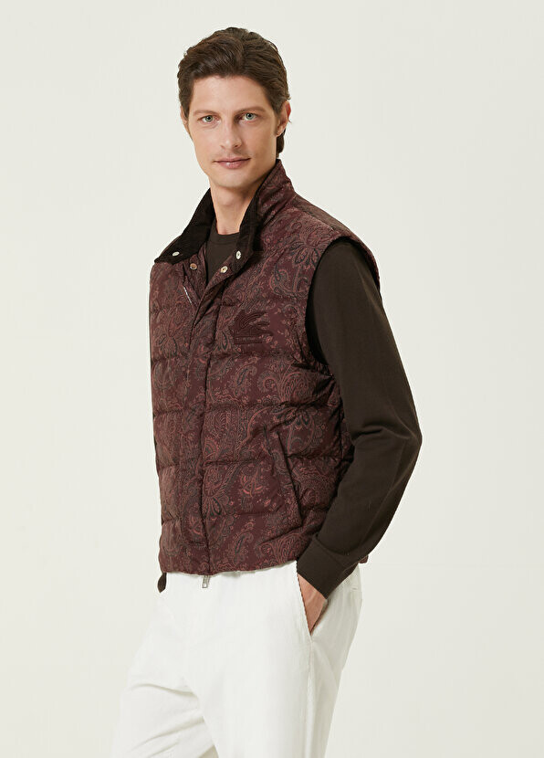 

Бордовый пуховый жилет с этническим узором Etro