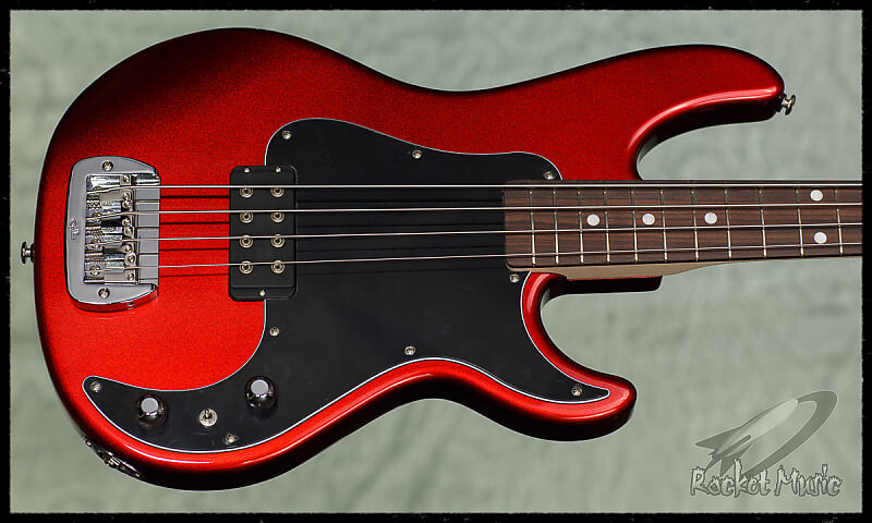 

Басс гитара G&L Kiloton Candy Apple Red / Indian Rosewood