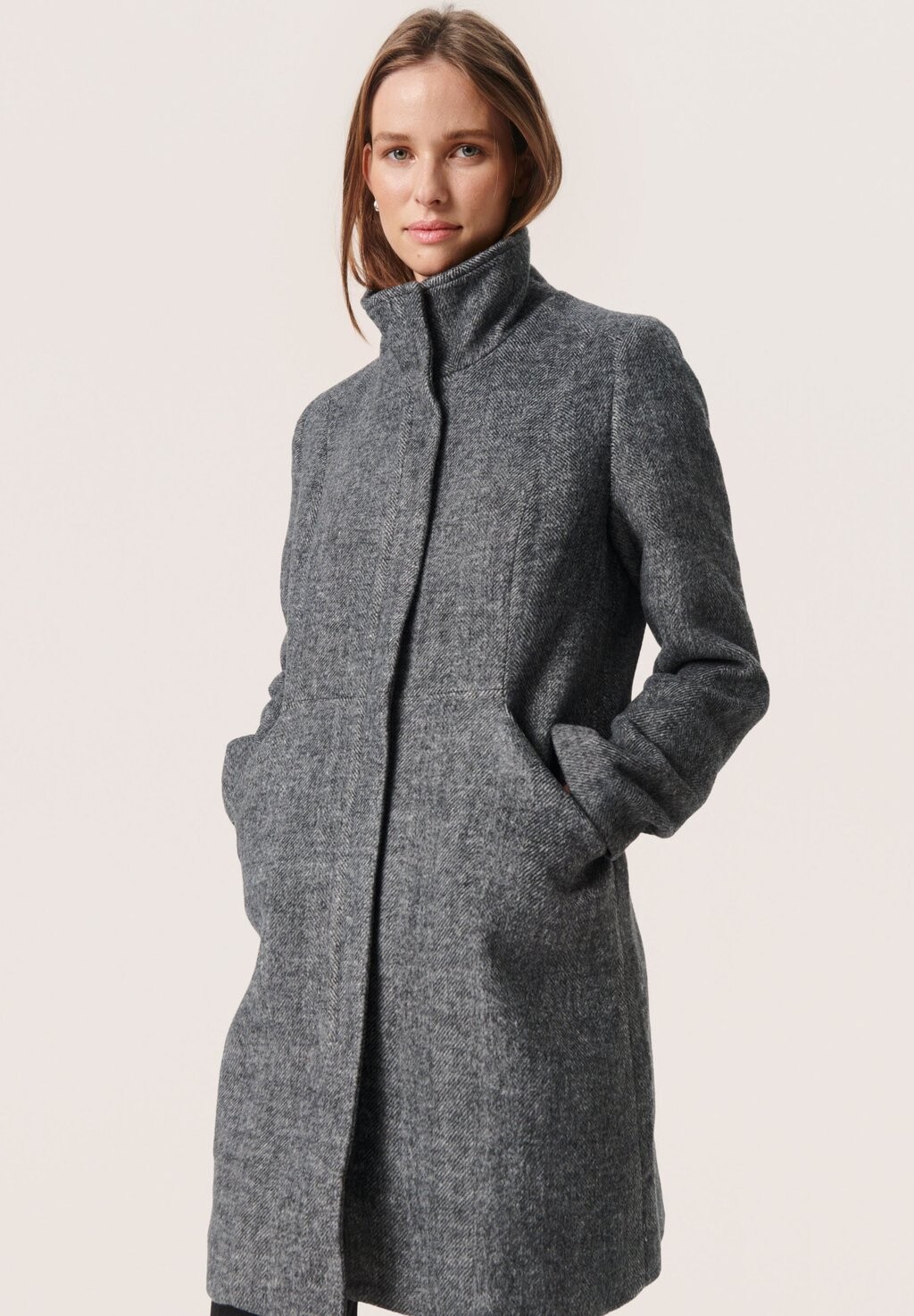 

Пальто Soaked in Luxury SLTENERIFE STOCKHOLM, цвет black and white twill