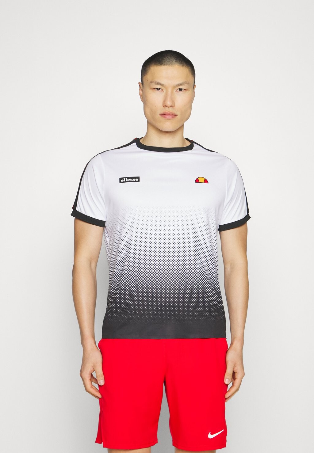 

Футболка Ellesse