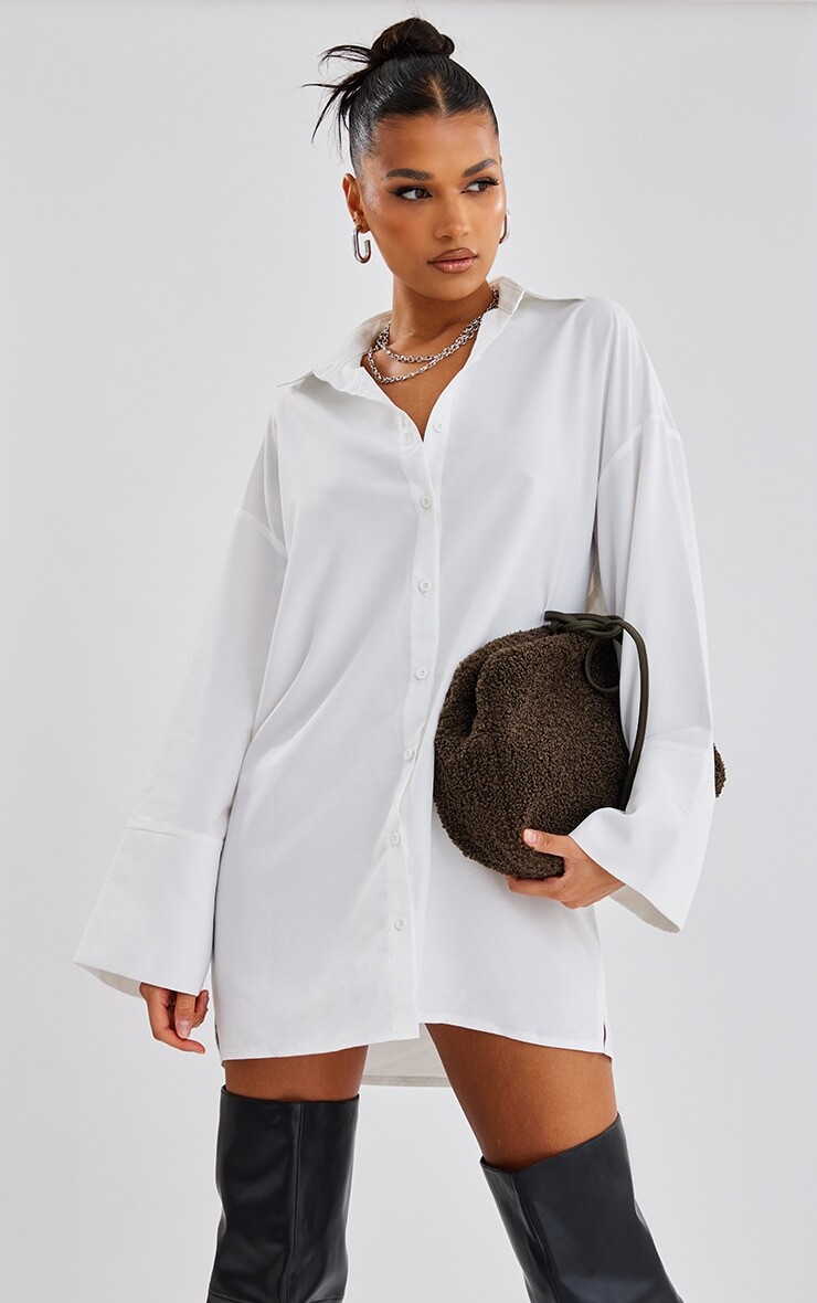 

PrettyLittleThing Белое платье-рубашка свободного кроя из поплина с объемными манжетами