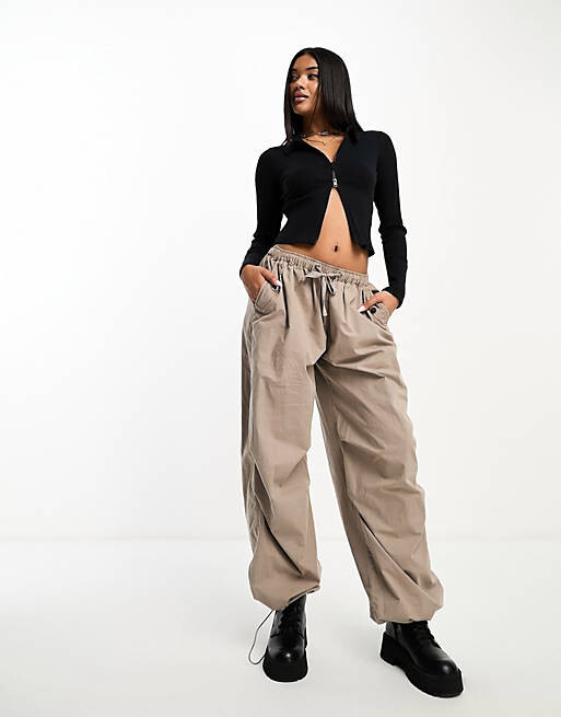 

Черная рубашка с воротником и двусторонней молнией ASOS DESIGN