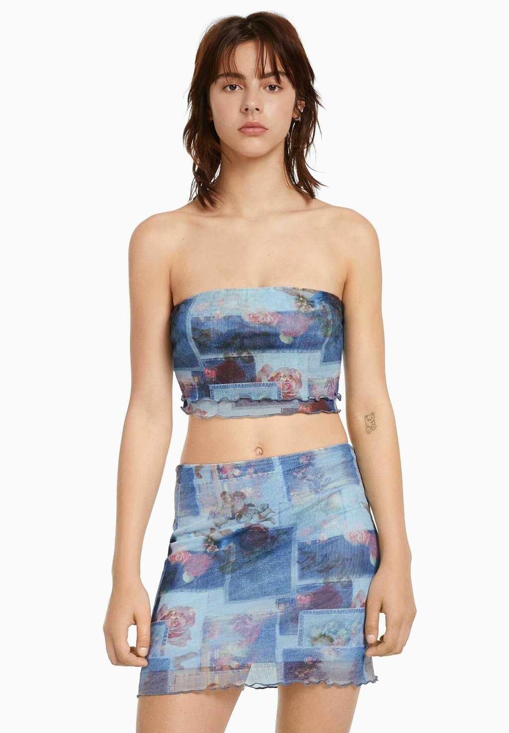 

Мини-юбка Bershka, темно-синий