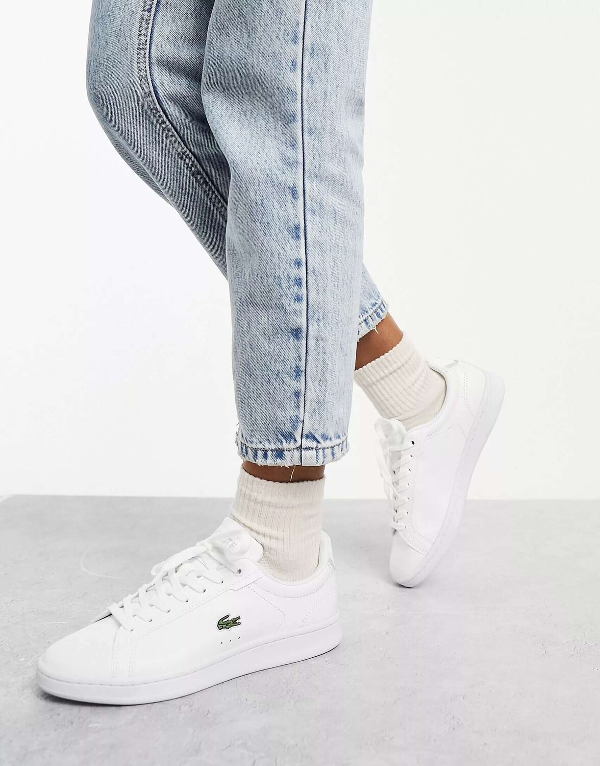 

Белые кроссовки Lacoste Carnaby Pro, Белый