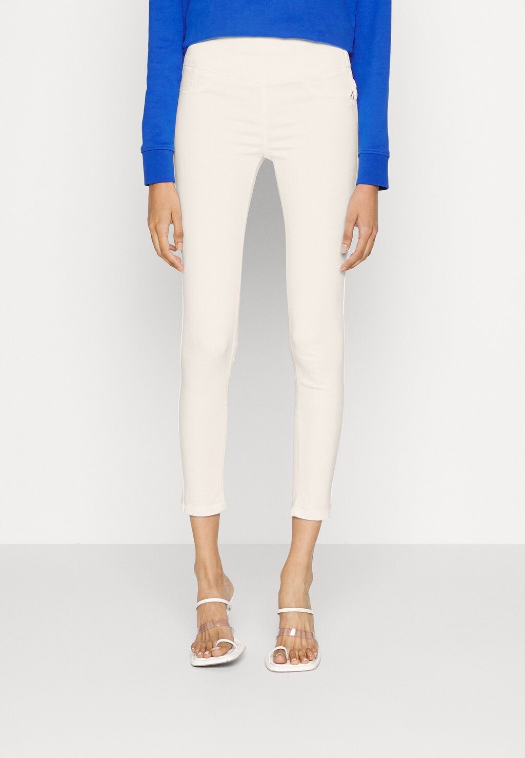 

Джинсы Skinny Fit Patrizia Pepe, белый