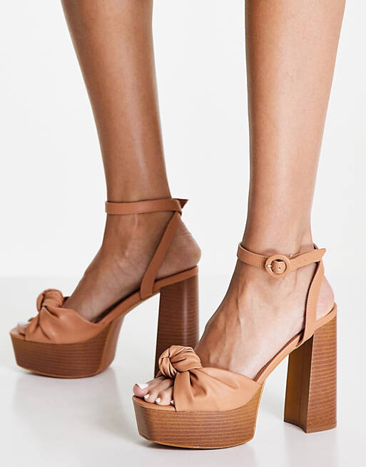 

Светло-коричневые босоножки на платформе с узлом ASOS DESIGN Wide Fit Note