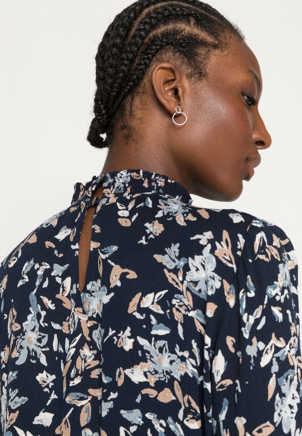 

Блузка Kaffe, полночь/коричневые листья Kafay Amber Blouse