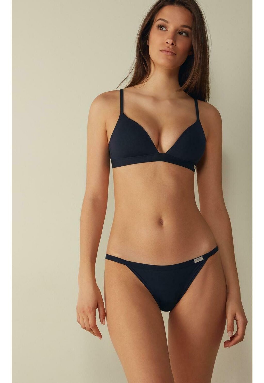 

Бюстгальтер с треугольной чашкой Intimissimi, темно-синий
