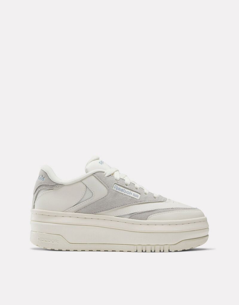 

Меловые кроссовки Reebok Club C Double Extra со светло-серыми деталями