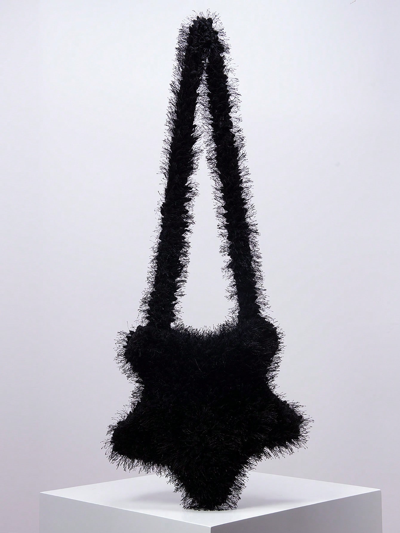 цена Однотонная женская сумка через плечо в форме звезды, черный