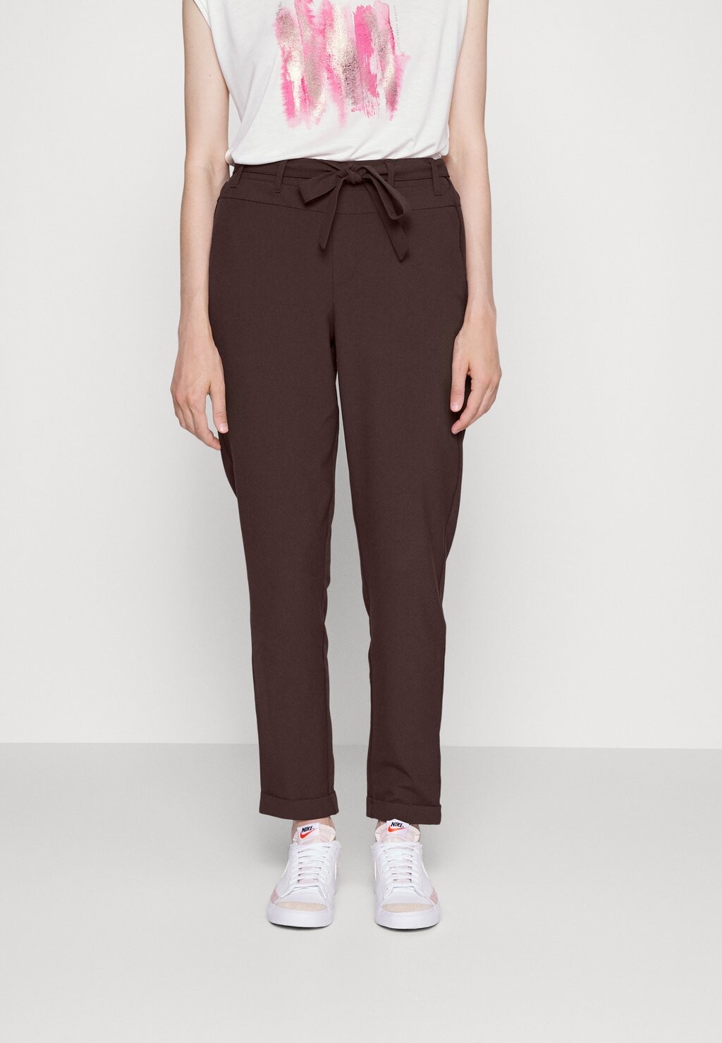 

Брюки Kaffe Jillian Belt Pants, java, Коричневый