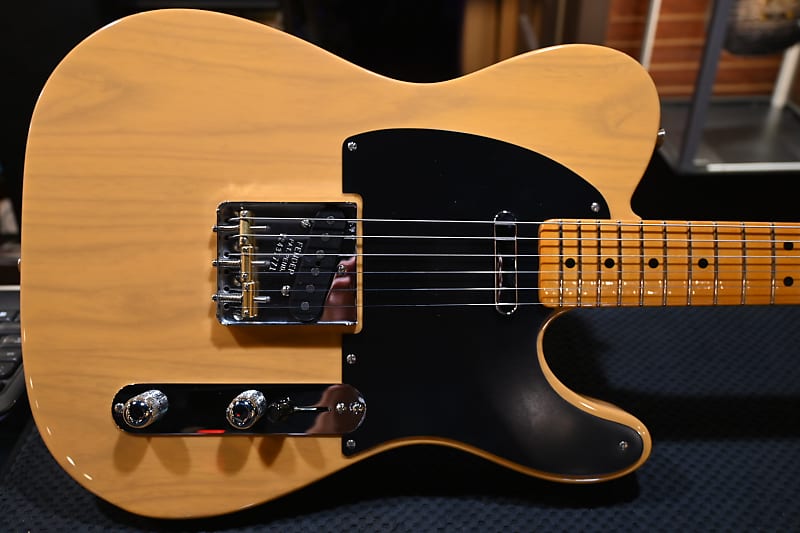 

Электрогитара Fender American Vintage II 1951 Telecaster - Butterscotch Blonde #1771