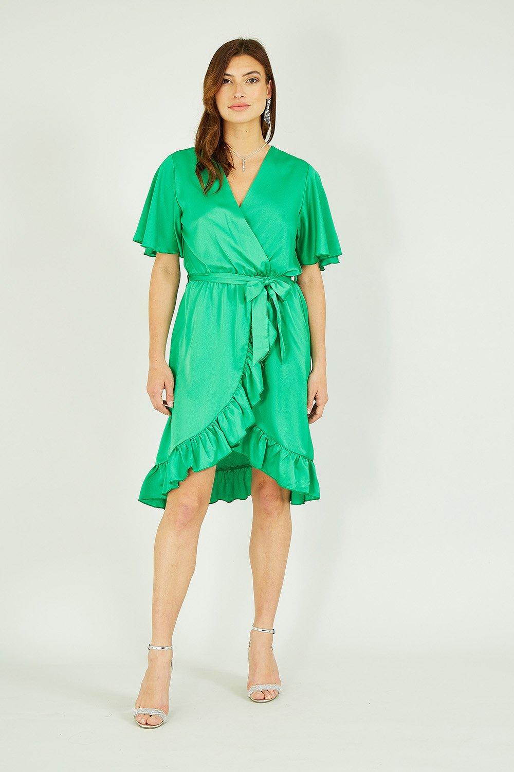 цена Зеленое атласное платье с запахом Mela, зеленый