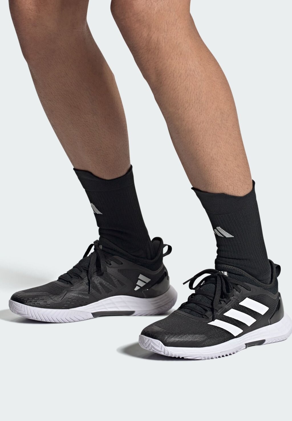 

Кроссовки для тенниса Adidas