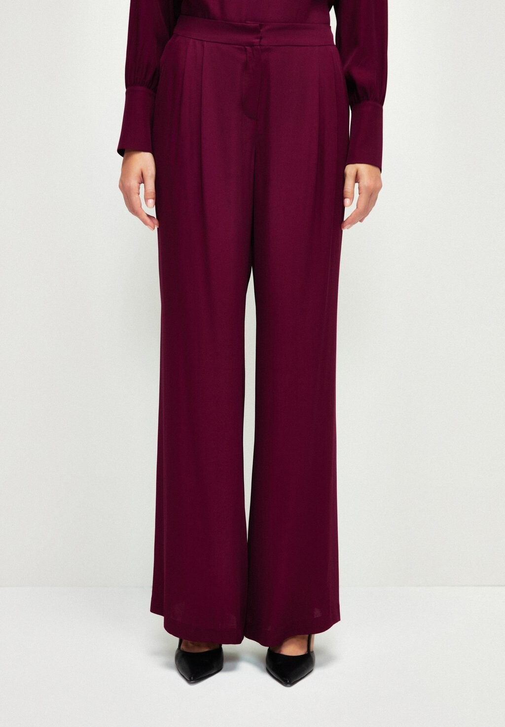 

Брюки Pleated High Waist adL, цвет damson