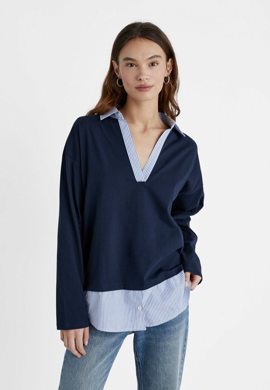 

Рубашка-поло CONTRAST Stradivarius, цвет dark blue