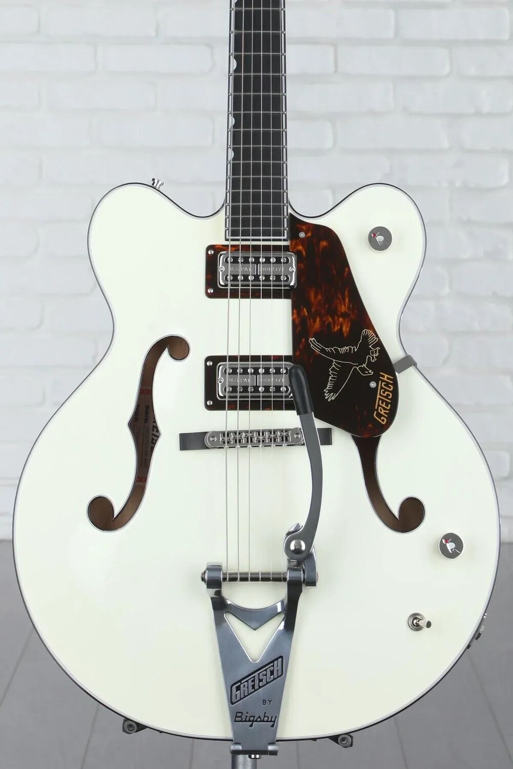 

Gretsch G6636T-RF Richard Fortus Signature Falcon с Bigsby - винтажный белый
