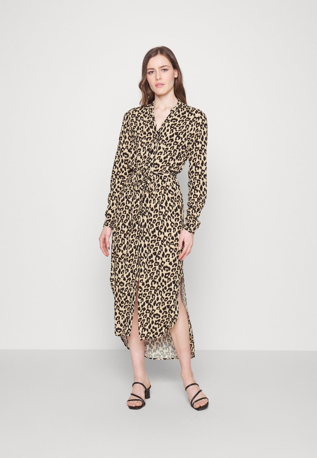 

Летнее платье Vero Moda