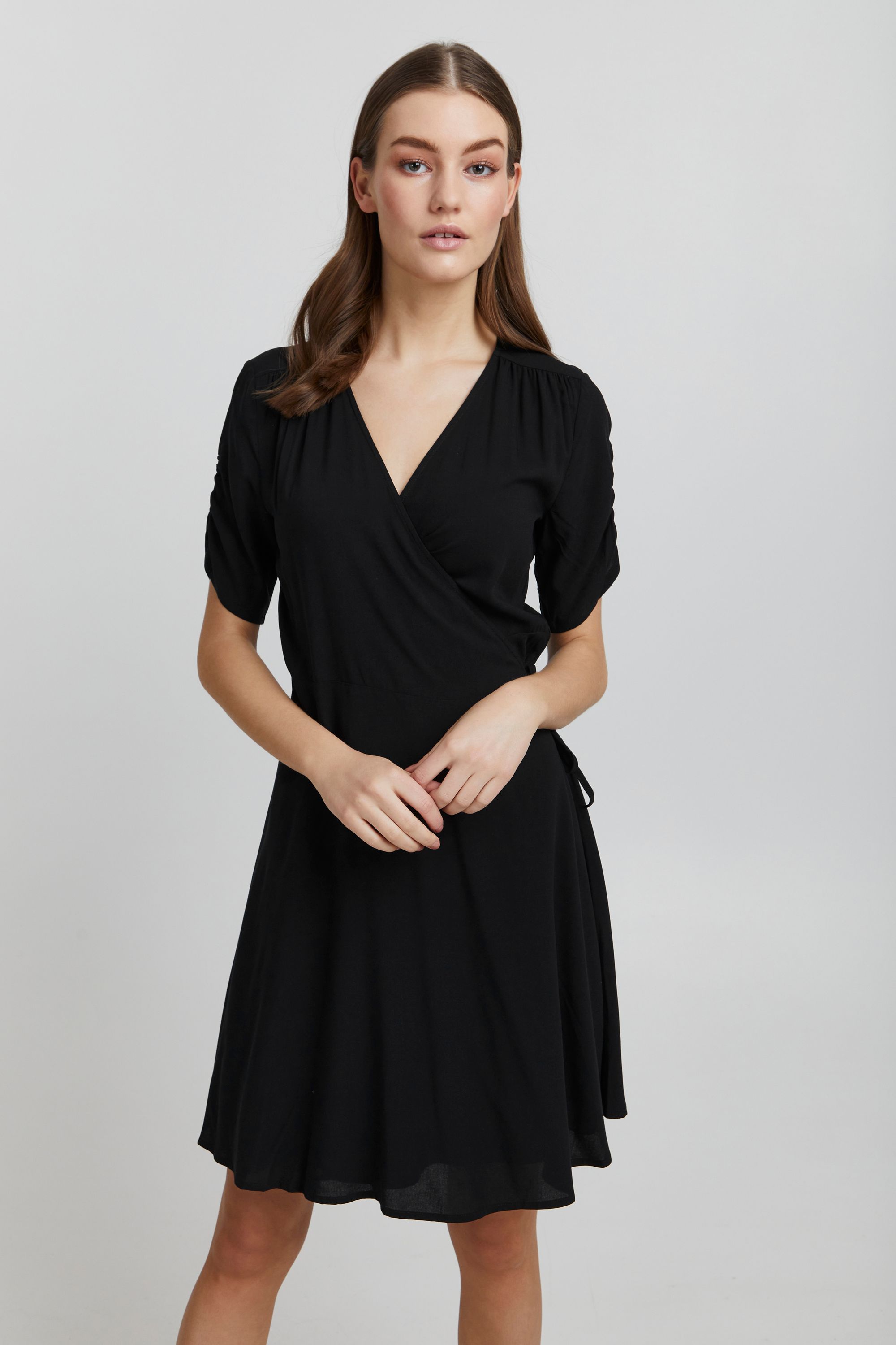 Платье Oxmo Jersey, черный