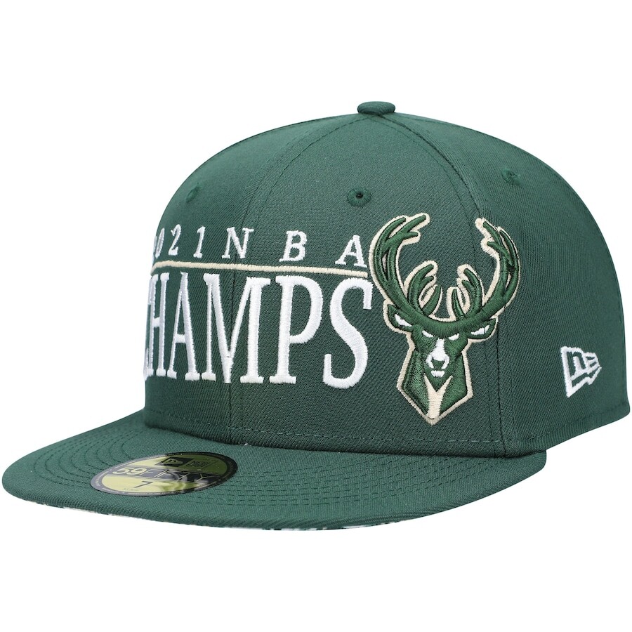 

Бейсболка New Era Milwaukee Bucks, зеленый