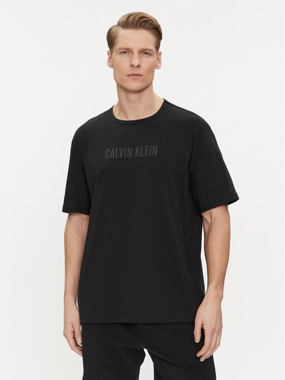 

Футболка стандартного кроя Calvin Klein, черный