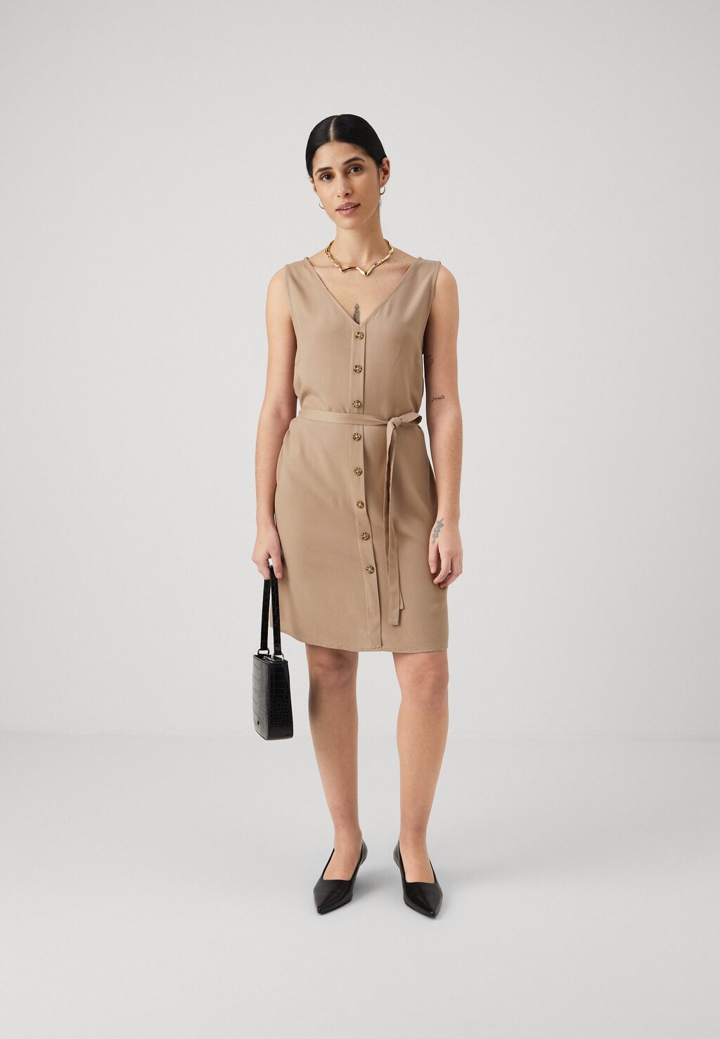 

Платье-рубашка Vmbumpy Short Dress Vero Moda, серебристая норка