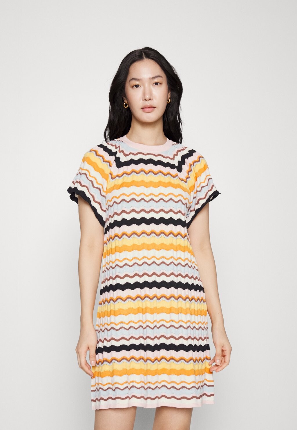 

Вязаное платье WEEKEND MaxMara