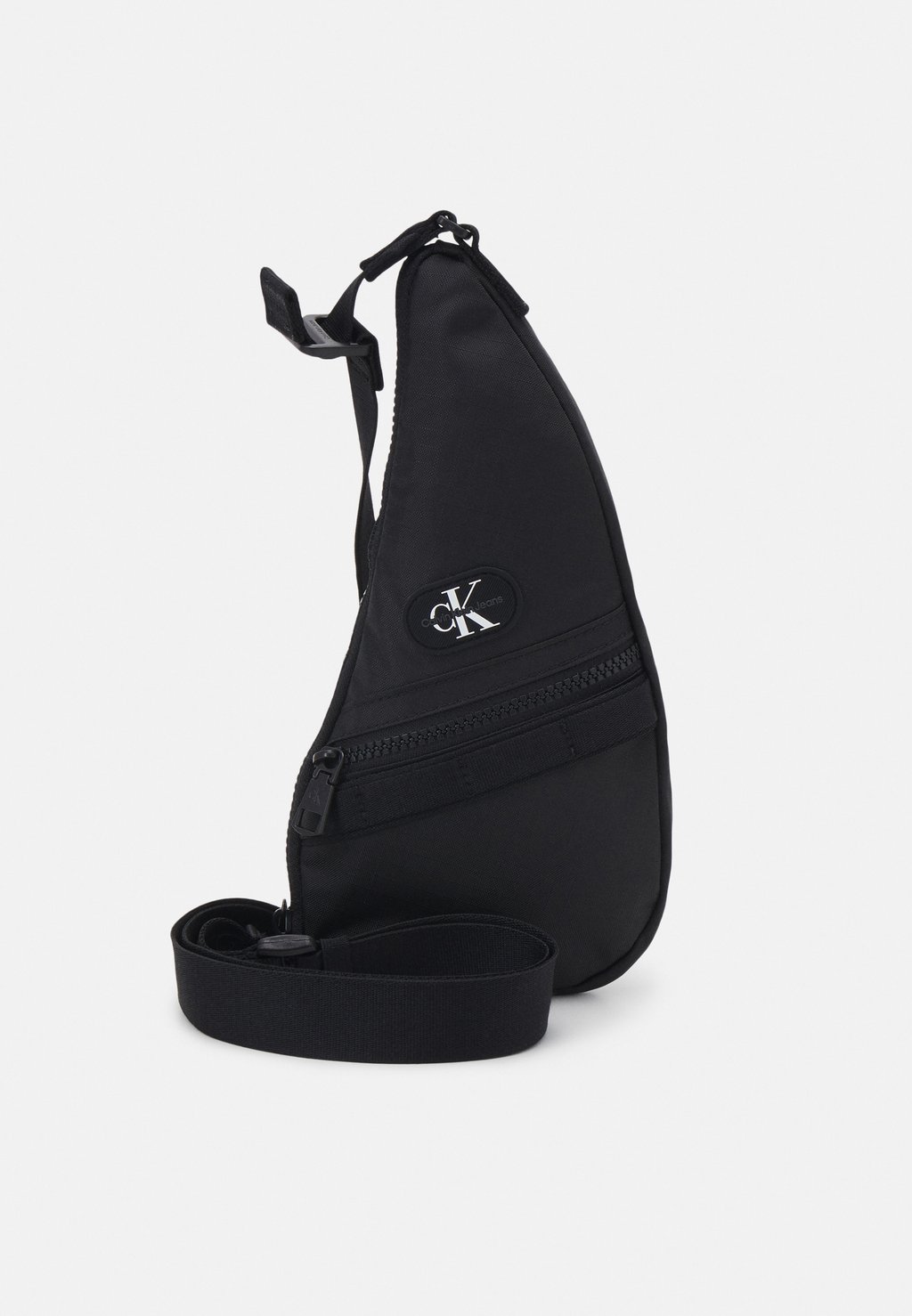 

Сумка через плечо METAFORMS SADDLE PHONE UNISEX Calvin Klein Jeans, цвет black