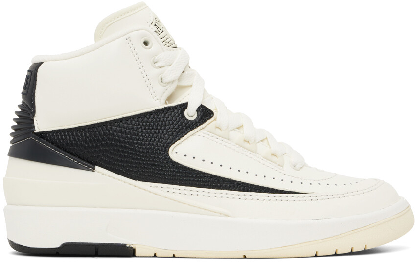 

Бело-черные кроссовки Air Jordan 2 Retro Nike Jordan