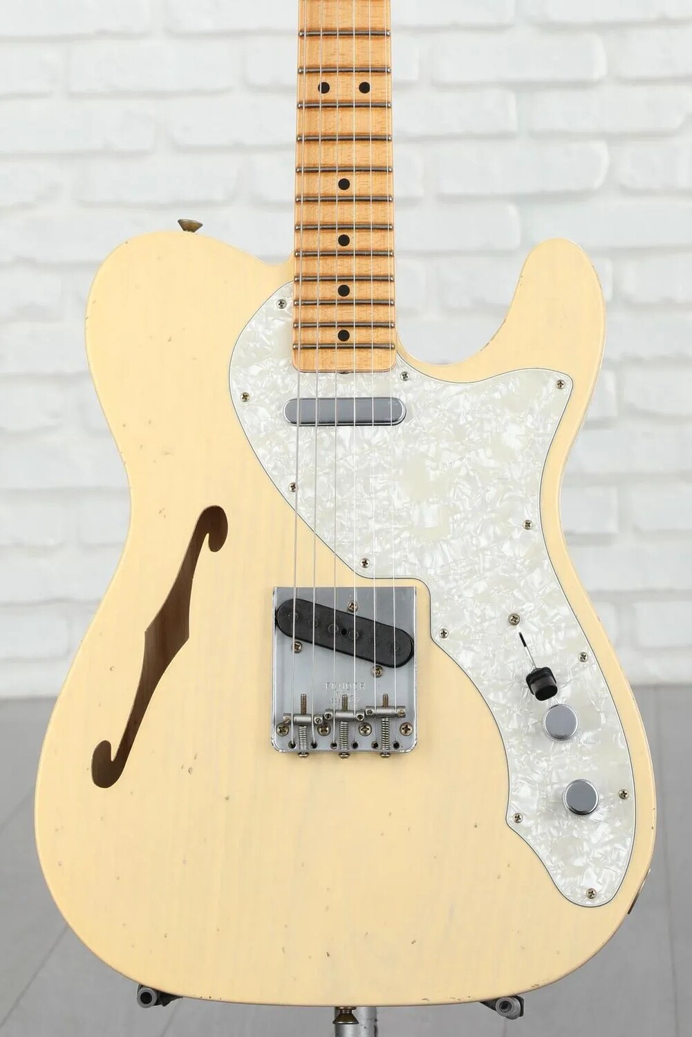

Новая электрогитара Fender Custom Shop '68 Telecaster Thinline Journeyman Relic - Aged Vintage Blonde