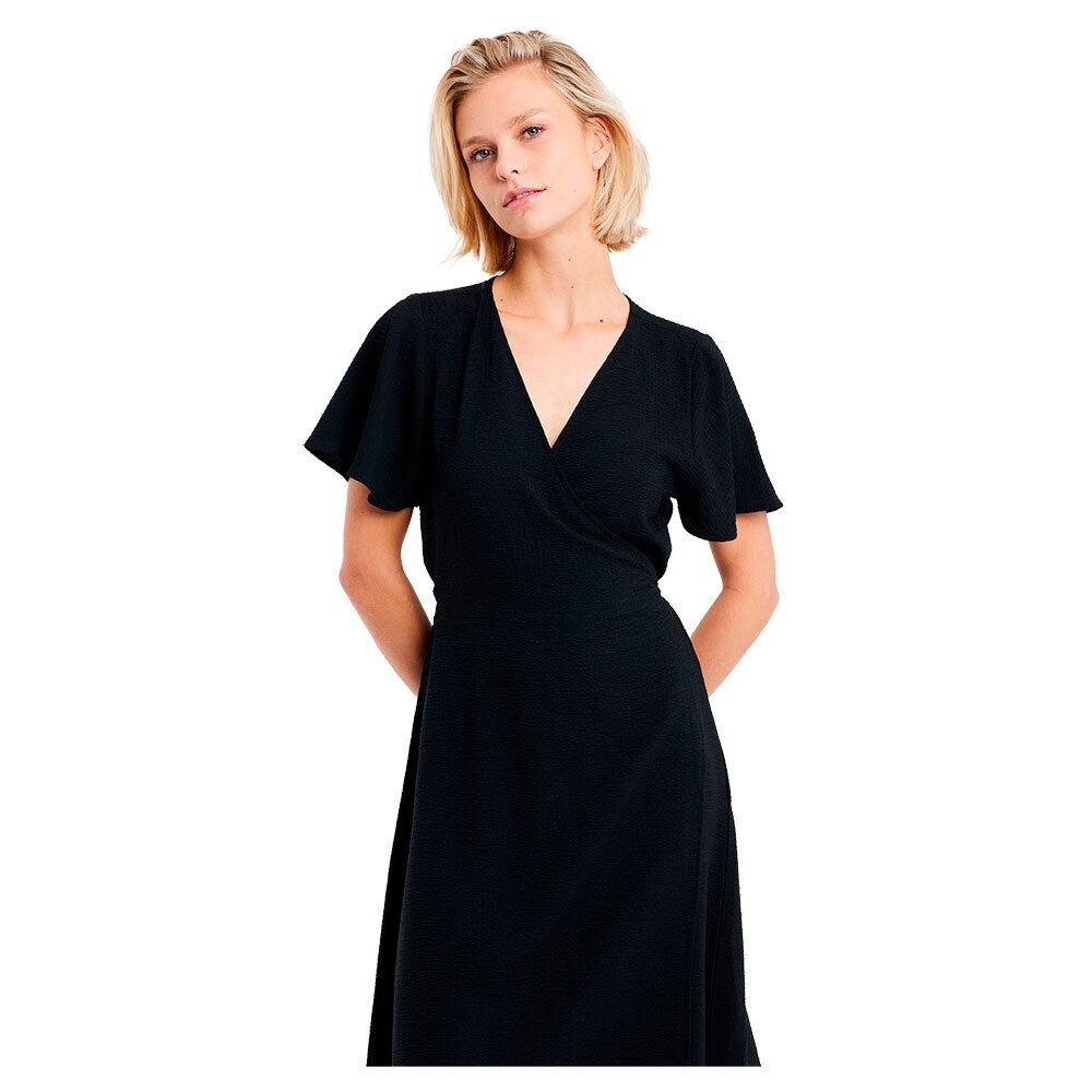 

Длинное платье Protest Amara Short Sleeve, черный