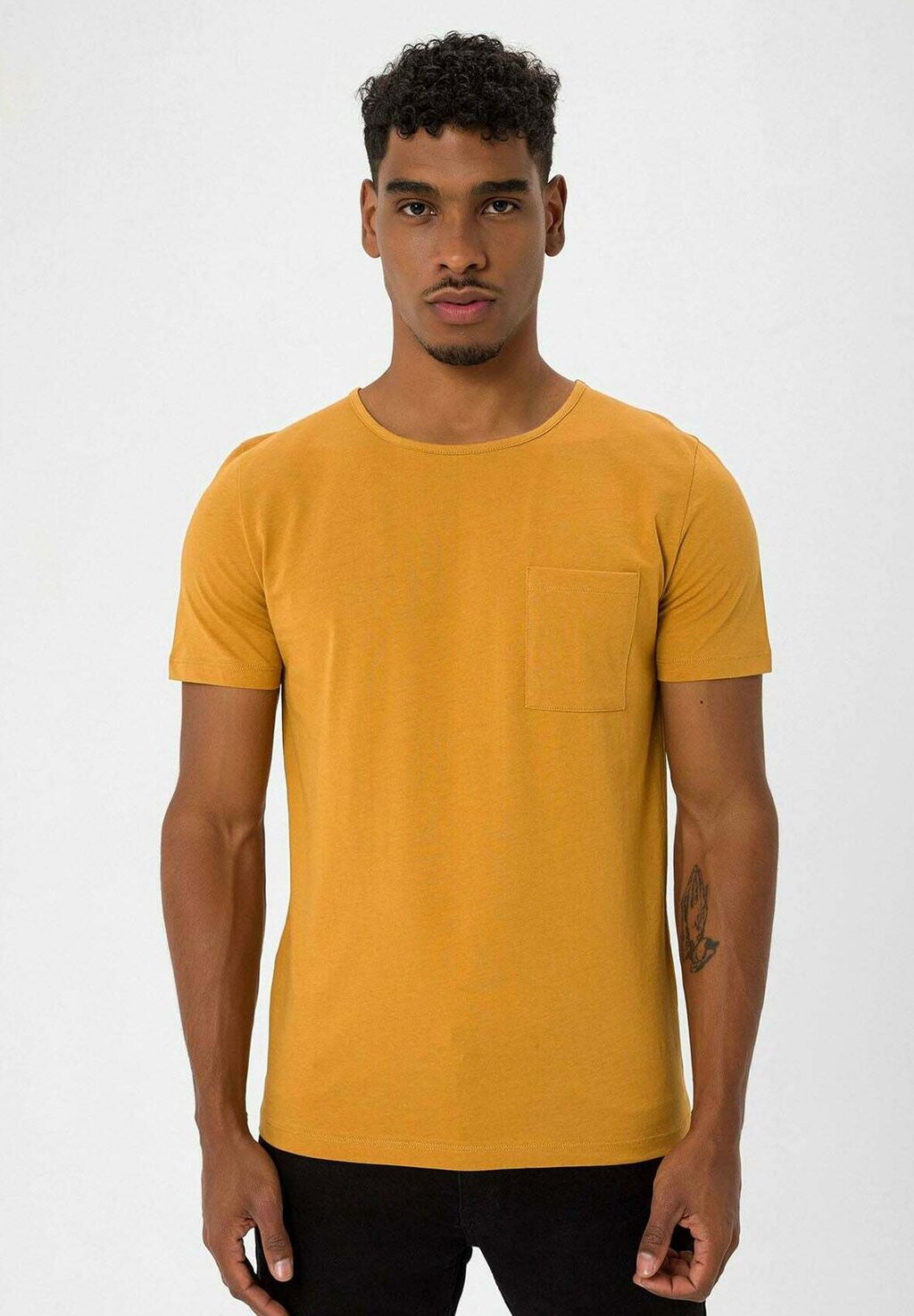 

Базовая футболка 2 Pack Moxx Paris, цвет black mustard