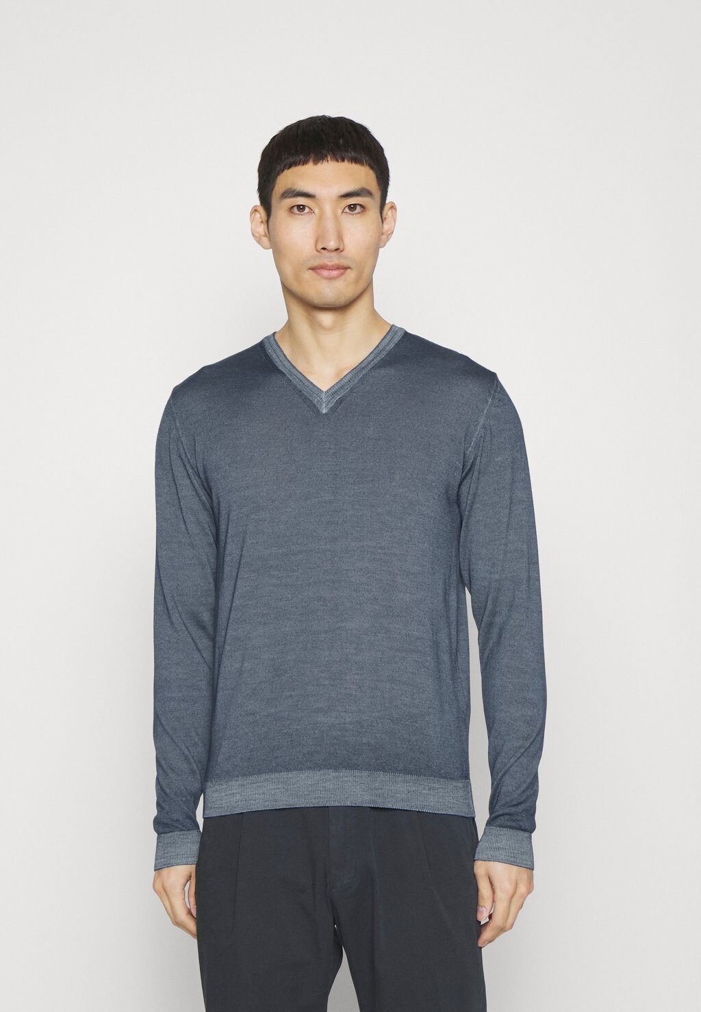 

Свитер Wool & Co