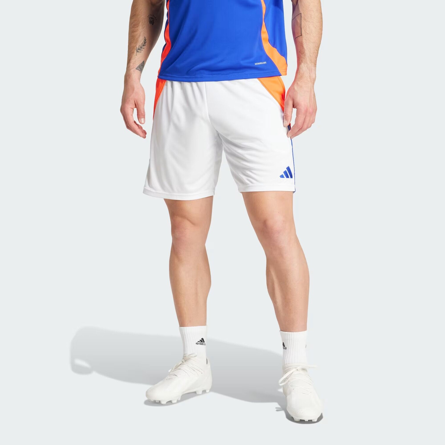 

Тренировочные шорты Tiro 24 Adidas, цвет White/Lucid Blue/App Solar Red