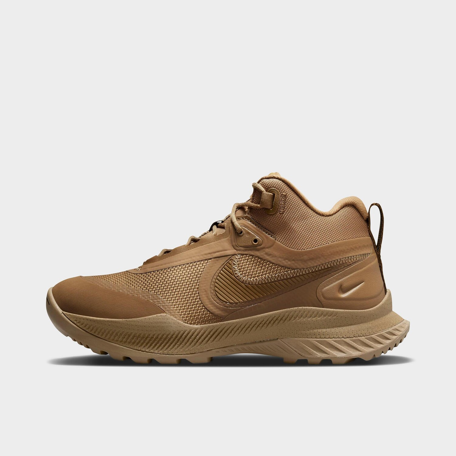 

Мужские ботинки Nike React SFB Carbon Mid, бежевый